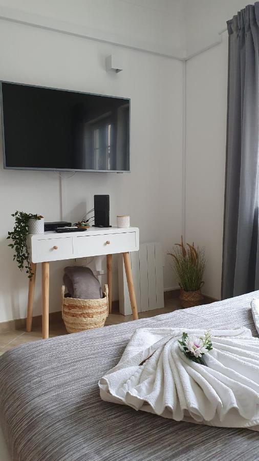 Mira Vila Studio Apartment วิลานอวา ดิ มิลฟงติส ภายนอก รูปภาพ