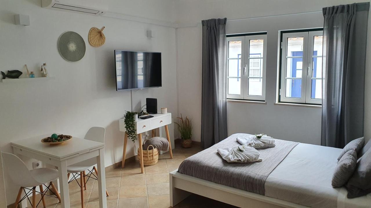 Mira Vila Studio Apartment วิลานอวา ดิ มิลฟงติส ภายนอก รูปภาพ