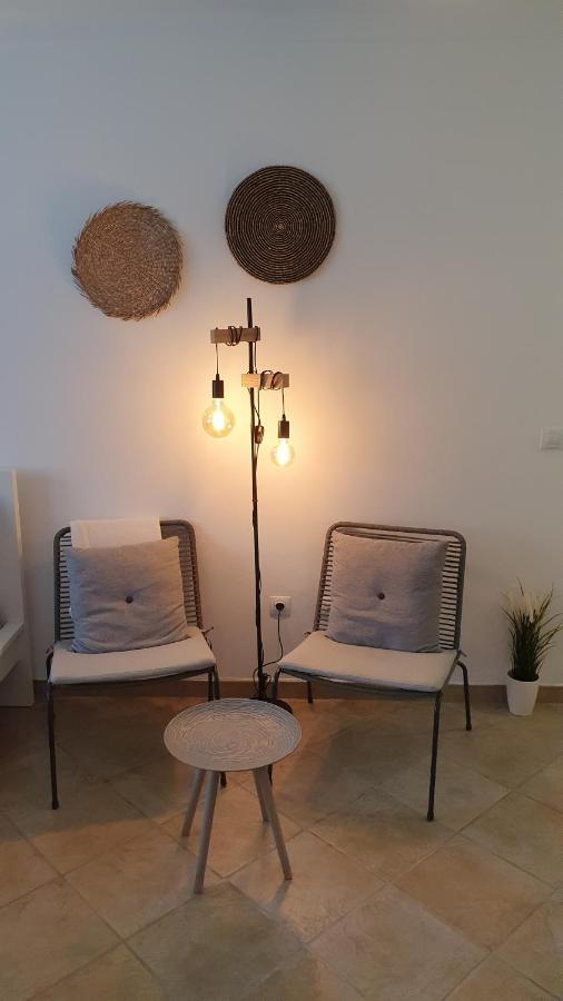 Mira Vila Studio Apartment วิลานอวา ดิ มิลฟงติส ภายนอก รูปภาพ